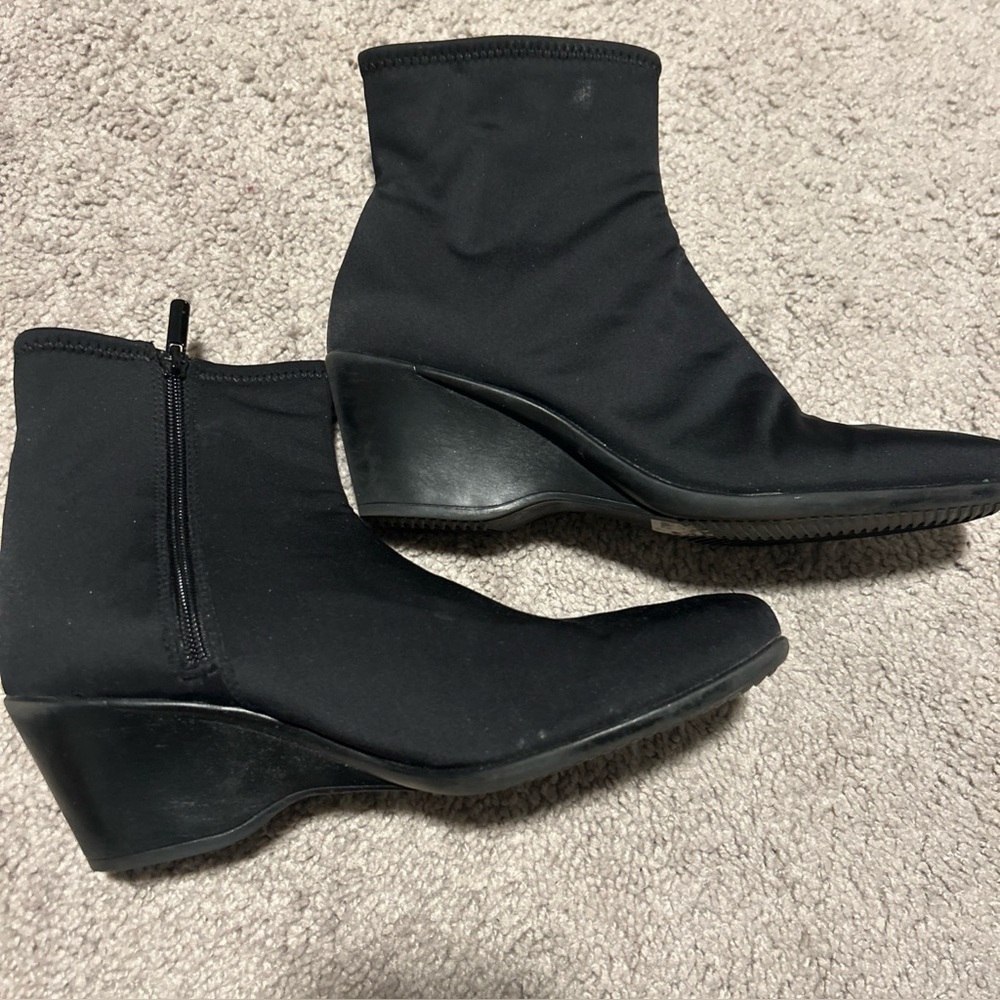 Vintage Impo Toronto Black Scuba Stretch Wedge Heel High Ankle Boot Size 9.5